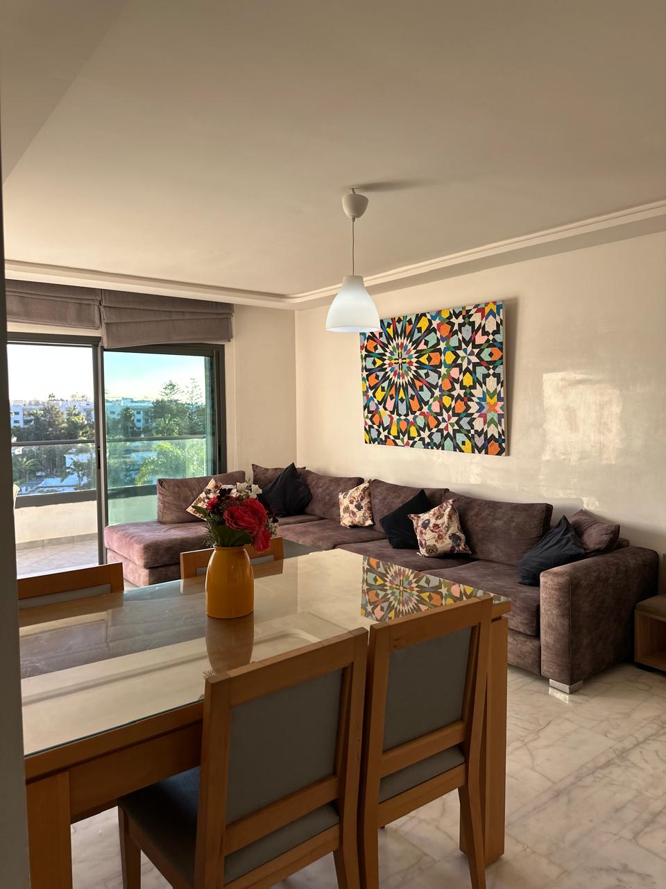 شقة فاخرة للإيجار اليومي – المحمدية، إقامة ميرامار، أمام البحر مباشرة